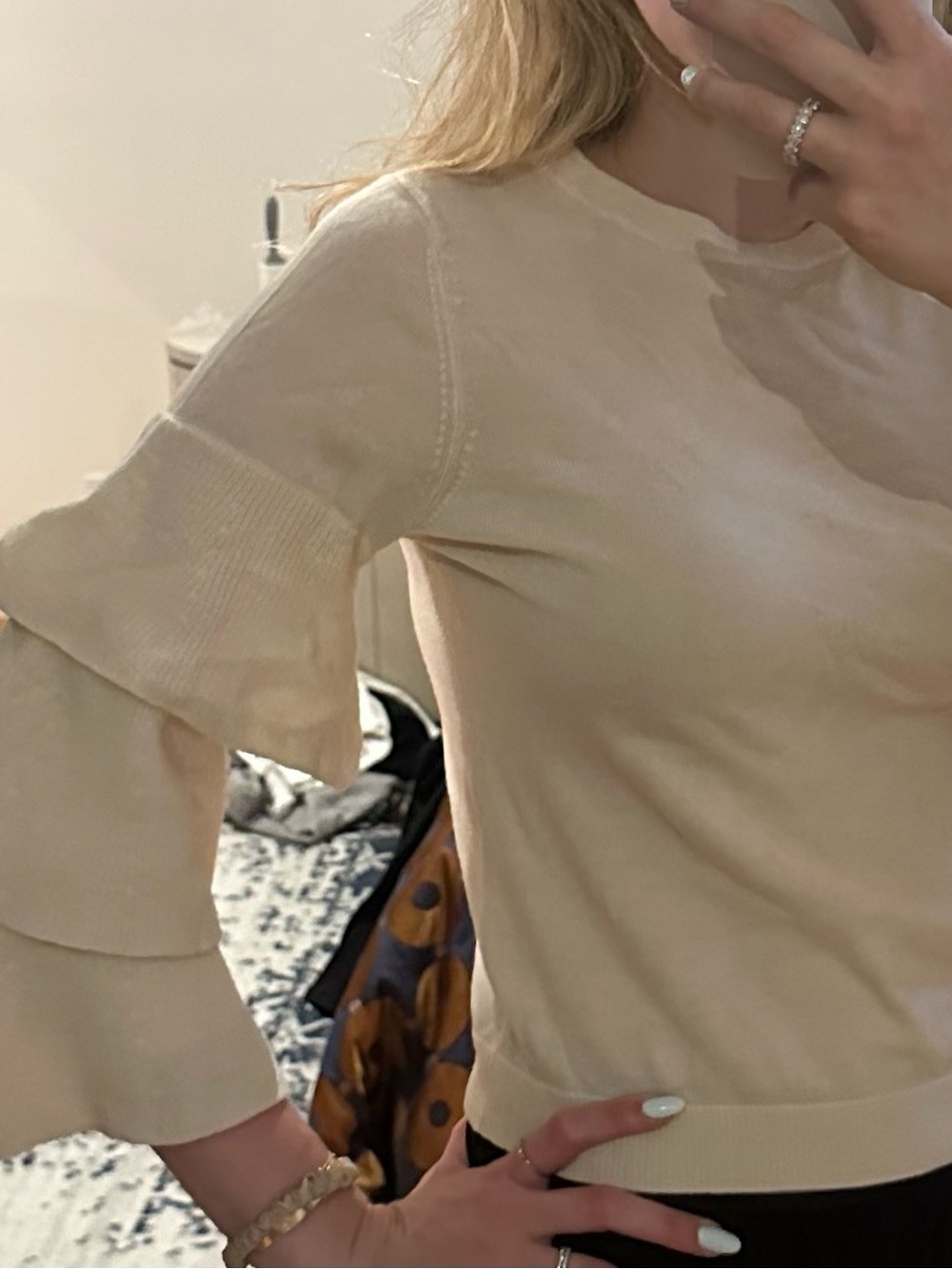 Alice + Olivia Cream Short Sleeve Sweater